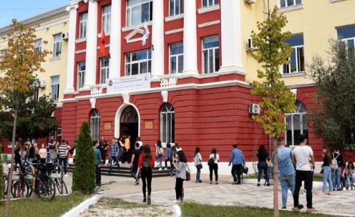 Universiteti i Tiranes pÃ«rgatit rregulloren per provimet online: Ja detajet